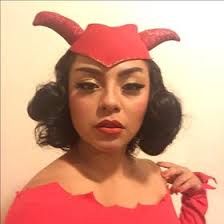 Itzel Allende (readyitzella)