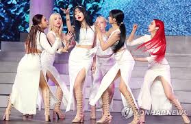 Discover more posts about eunha, yuju, sinb, sowon, yerin, umji, and gfriend. Gfriend Turns More Personal Creative In Ninth Ep Song Of The Sirens Yonhap News Agency