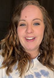 Danielle Sternberg's Instagram, Twitter & Facebook