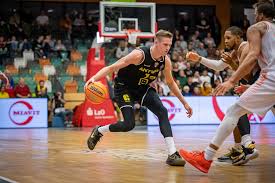 19332 ayo dosunmu 19333 matthew hurt 19334 romeo weems 19335 jared butler 19336 davion mitchell 19337 nah'shon hyland 19338 filip petrusev 19339 luka garza 19340 ochai agbaji 19341 scottie lewis 19342 joe wieskamp Basketball Champions League 2019 20