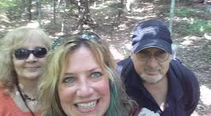 What hiking spots are near the chapel in Sedona Arizona?