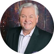 A Guide to Booking Motivational Keynote Speakers