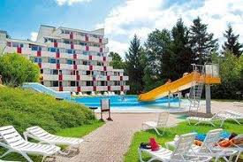 Featured amenities include a safe deposit box at the front desk and an elevator. Hotel Klosterhof Neukirchen Beim Heiligen Blut Gunstig Buchen Bei Lastminute De