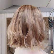 blonde balayage short hair blondehair warm blonde balayage balayage blonde blondehair hair s in 2020 beige blonde hair short hair balayage balayage hair blonde