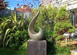 Sculpture De Jardin Art Abstrait Sculpture Par Karasanchessculpture Garden Sculpture Resin Sculpture Modern Garden