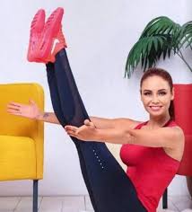 Сравните фото жены комика павла воли до и после. Lyajsan Utyasheva Rost I Ves Parametry Dieta