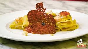 Ricetta paccheri con baccalà e pomodorini secchi, farciti di porri e grana padano dop, cucinata dallo chef giuseppe ricchebuono del. Paccheri Al Sugo Di Pesce La Tua Ricetta