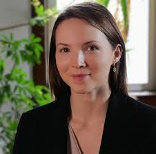 Rachel Floyd's Instagram, Twitter & Facebook