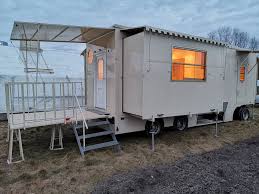 Direkt vor meinem haus befindet sich eine straße (pflasterstein). Tiny House Zirkuswagen Mobiles Haus Wohnwagen Lkw Schausteller
