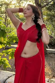 Esshanya Maheshwari: The Navel Queen