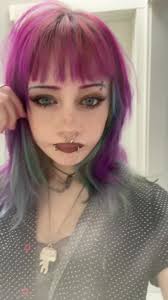 ginny rose (@lowdayrome)