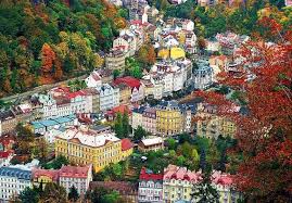 Karlovy Vary Carlsbad Czech Republic Famous For Its Spas Can T Wait To Visit In June Praga Republica Checa Ciudades