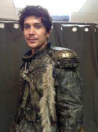 Photos And Videos By Jason Rothenberg Jrothenbergtv Bob Morley Bellamy The 100 The 100 Cast