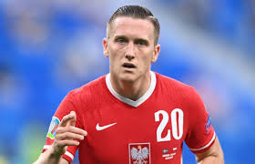 Jak na tle mocnego klubu serie a wypadnie zespół z pko ekstraklasy? 4jqaihcxdt55vm