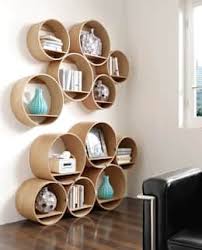 Eine Der Coolsten Und Flexiblesten Modernen Regalsysteme Flexi Tube Nature Von Kisskalt Designs Regalwand Wandregal Rundes Regal