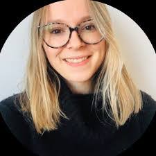 Julie Cabot's Instagram, Twitter & Facebook