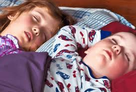 Dem widersprechen viele andere eltern. Ab Wann Darf Ich Meine Kinder Am Abend Alleine Zuhause Lassen Mamasworld