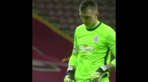 Muslera #kurtarışları #nimet #galatasaray muslera nimet muslera nimet 2020 muslera uruguaylı kalecimiz fernando muslera, galatasaray instagram hesabından canlı yayında açıklamalarda bulundu. Fernando Muslera Galatasaray Muslera Youtube