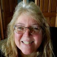 Kari Krueger's Instagram, Twitter & Facebook