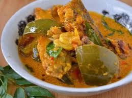 Paling sedap kalau lebihan kari ikan dipanaskan (perangat) hingga pekat dan cicah dengan roti benggali. Cara Buat Gulai Tulang Ikan Masin Terung Sedap Ye