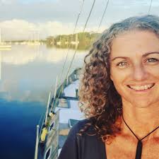 Can someone let me know where I can hire a minivan in Oamaru.