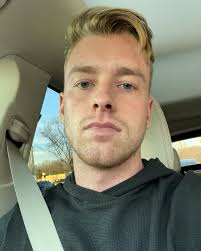 Hutchinson Farris (@hutchfarris) • Instagram photos and videos