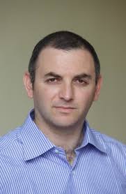 The Wall Street Journal's tech editor for EMEA, Amir Mizroch, resigns to  join the PR side