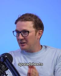 Sally Penni is a force for change. In the latest episode of 3:00 AM  Conversations, Peter Jackson and Joanne Radcliffe from Hill Dickinson are  joined by the phenomenal @sjsallypenni As a barrister,