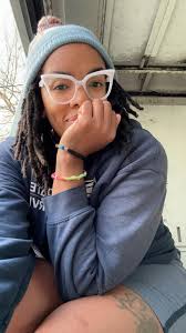 Nursing student shares uniform photos and achievements