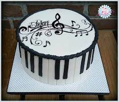Pin By Maria Pia On Taartinspiratie Music Birthday Cakes Music Cakes Music Note Cake