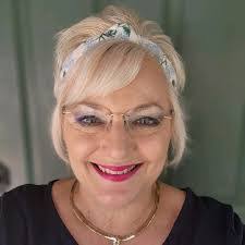 Teal Howard's Instagram, Twitter & Facebook