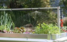 Hochbeet Bewassern So Geht S Richtig Hochbeet Com Hochbeet Bewassern Gartenbewasserung