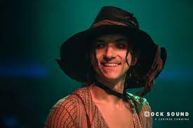 The man that does all the camera work for us, palaye royale is better at bowling than all of you. Palaye Royale S Emerson Barrett Has Shared A Sneak Peek At His Comic Book News Rock Sound Magazine