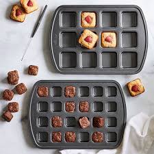 Brownie Pan Set In 2020 Pampered Chef Mini Appetizers Brownie Pan