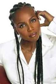 Cassandra Mills's Instagram, Twitter & Facebook