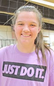 Summer Ellsworth's Instagram, Twitter & Facebook