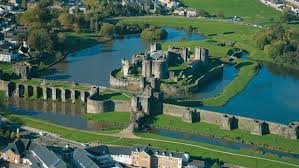 See more of gales on facebook. El Castillo De Caerphilly El Mas Grande De Gales Y El Segundo De Todo Reino Unido