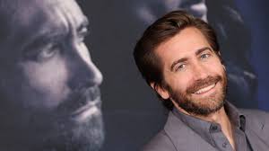 Jake Gyllenhaal Tapped To Host Saturday Night Live