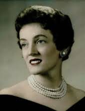 Donna Locke's Instagram, Twitter & Facebook