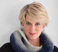 It is easy to maintain and style. How To Choose A Haircut For A Woman After 50 Years Short Hair Models
