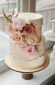 Top 11 Wedding Cakes Trends That Are Getting Huge In 2021 Elegantweddinginvites Com Blog Pretty Wedding Cakes Floral Cake Beautiful Cake Designs