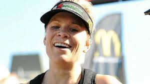 Roxie Fraser's Instagram, Twitter & Facebook