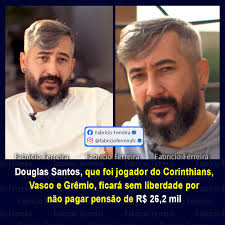Douglas Santos, que foi jogador do Corinthians, Vasco e Grêmio, ficará sem  liberdade por não pagar pensão de R$ 26,2 mil. Por Fabrício Ferreira Ele  ganhou a Copa do Brasil, Copa Libertadores