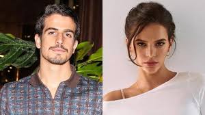 Enzo celulari passeou de helicóptero com a namorada, victoria grendene, e a irmã, sophia raia, neste domingo (15). Aiasjvqjln1j3m