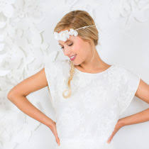 Check spelling or type a new query. Hochzeitskleider Und Brautmode