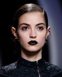 Fall Beauty 2016 The 10 Biggest Hair And Makeup Trends Of The Season Wet Look Hair Autumn Beauty Slick Hairstyles
