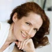 Cathy Lilly's Instagram, Twitter & Facebook