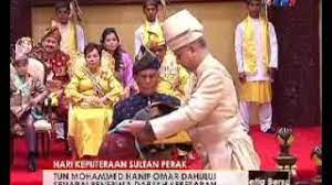 We did not find results for: Hari Keputeraan Sultan Perak Tun Hanif Omar Antara Penerima Gelaran Dato Seri 5 Nov 2016 Youtube