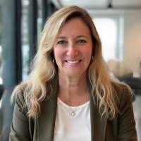 8 "Fran Schmitz" profiles