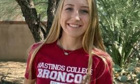 Sarah Posey's Instagram, Twitter & Facebook